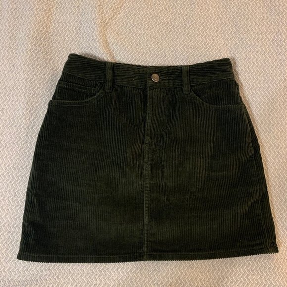 Aritzia Dark Green Corduroy Mini Skirt - Picture 4 of 8